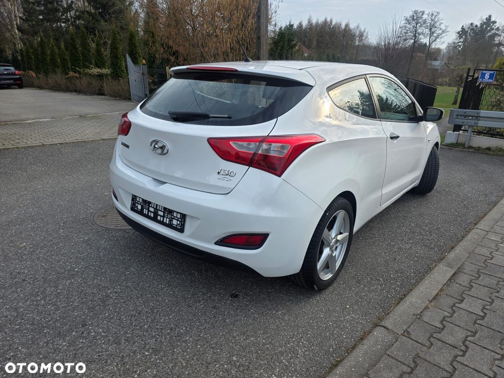 Hyundai i30 1.4 Fifa World Cup Edition - 26