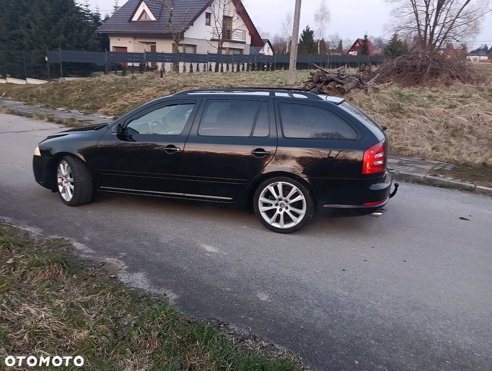 Skoda Octavia 2.0 TSI RS - 4