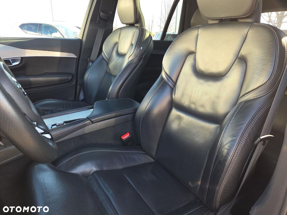 Volvo XC 90 T6 GPF AWD R-Design - 26