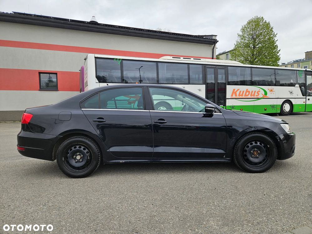 Volkswagen Jetta 1.6 TDI DPF Highline - 6