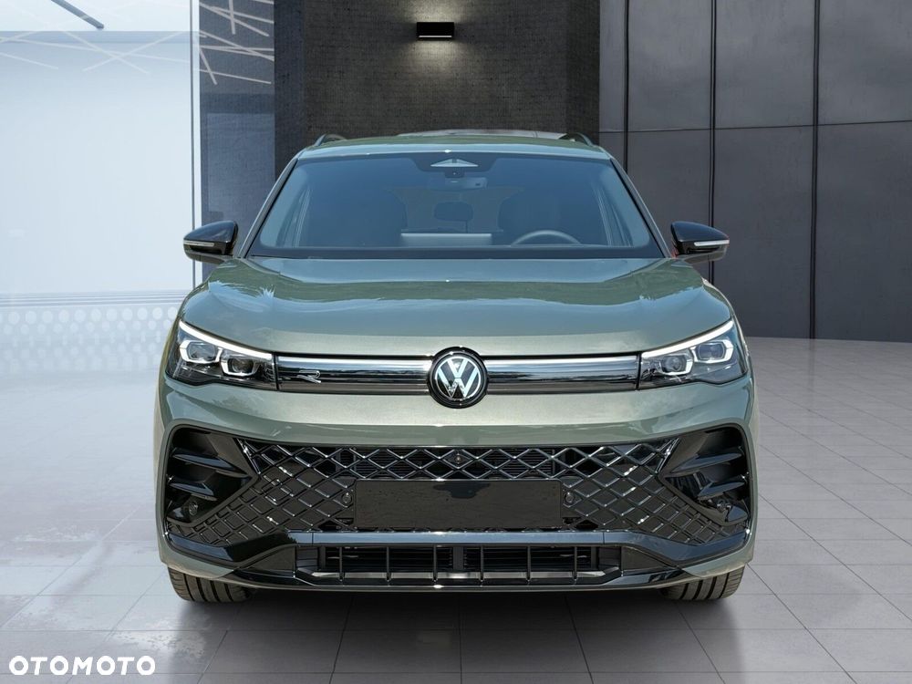 Volkswagen Tiguan - 9