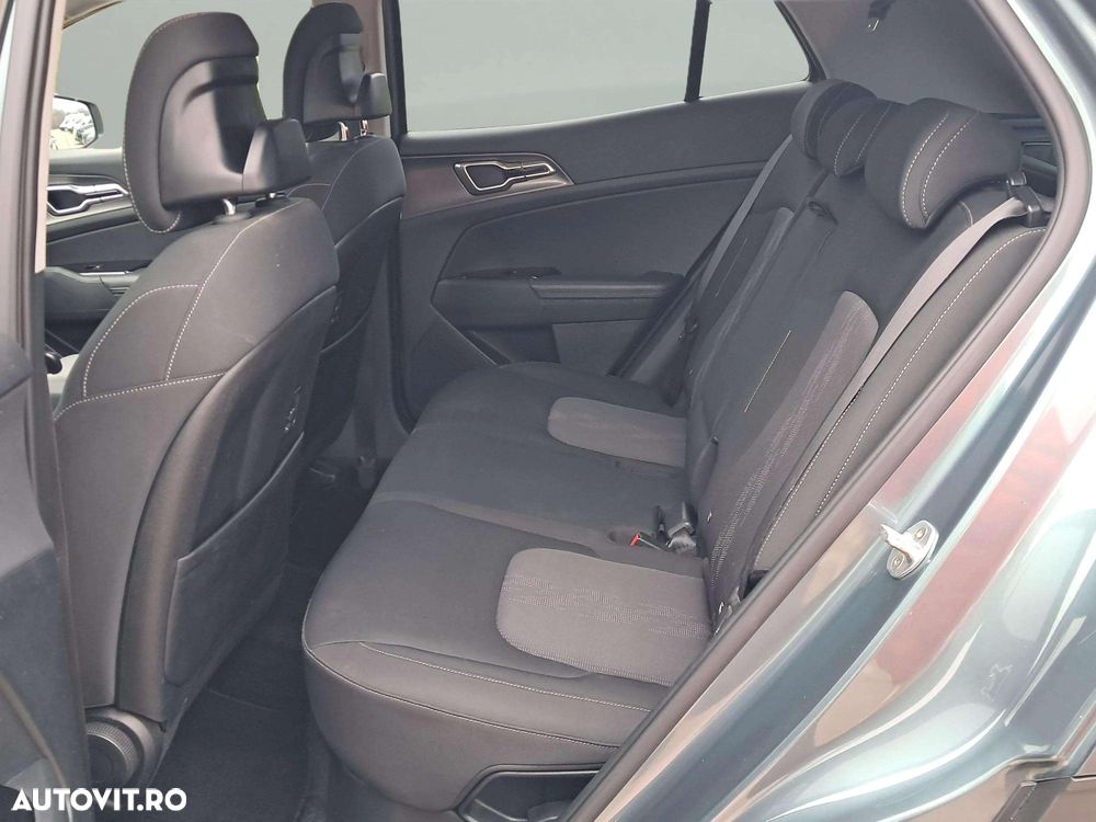 Kia Sportage 1.6 T-GDI HEV 6AT 4x2 Style - 14