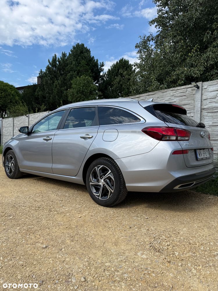 Hyundai i30 1.6 D Comfort - 12