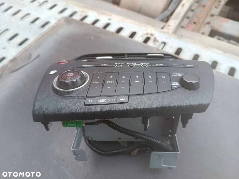 Honda Civic 8 VIII UFO radio fabryczne , sprawne , cena bez kratki nawiewu , 39100smgg016m1 - 3