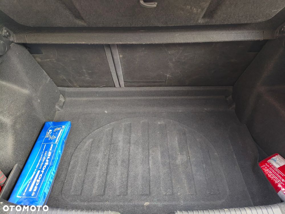 Hyundai i30 1.4 CRDi Classic + - 14