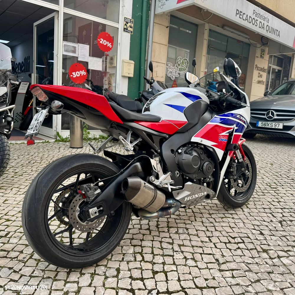 Honda CBR 1000 RR - 21