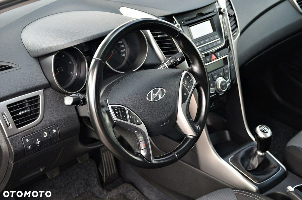 Hyundai i30 - 16
