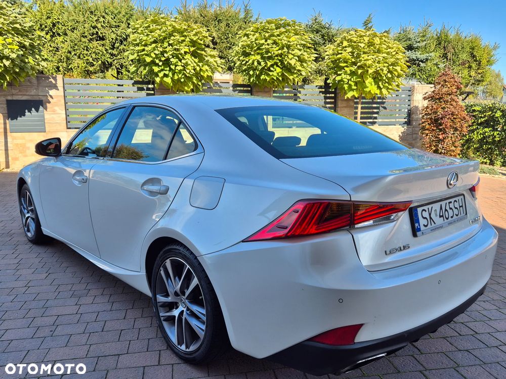 Lexus IS 200t / 300 Elegance - 6