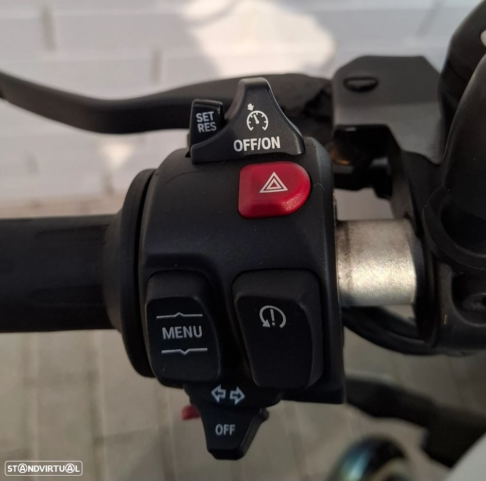 BMW R nineT Pure - 3