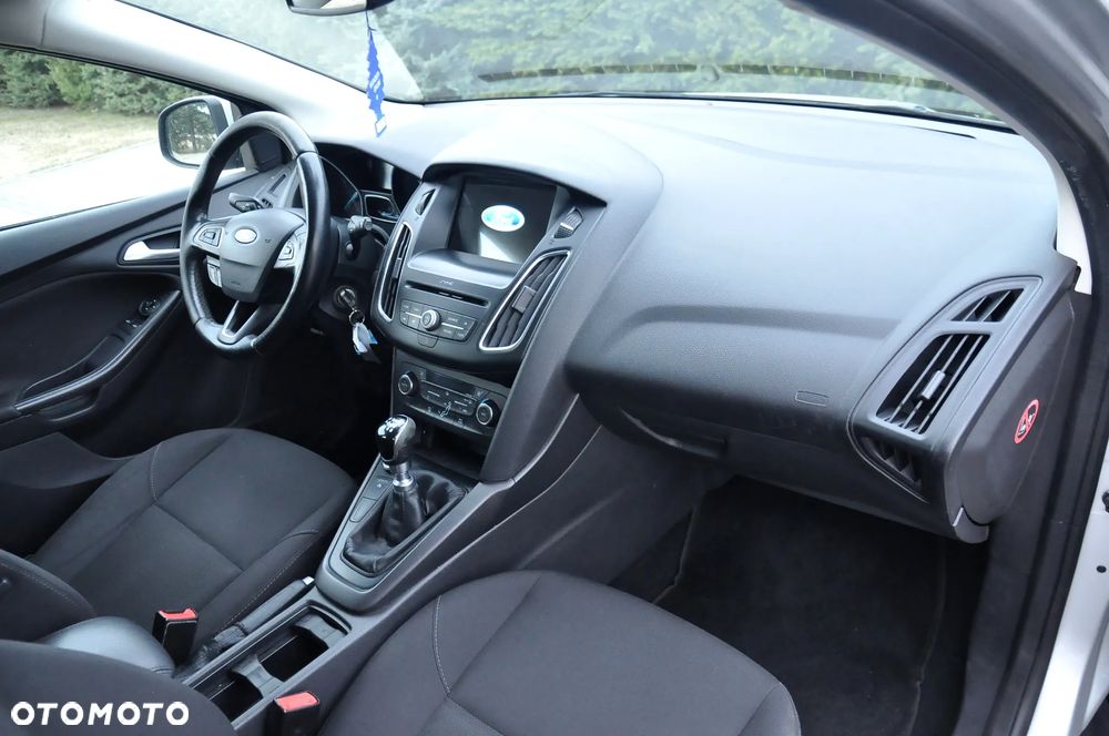 Ford Focus 1.5 TDCi DPF Start-Stopp-System Business - 26