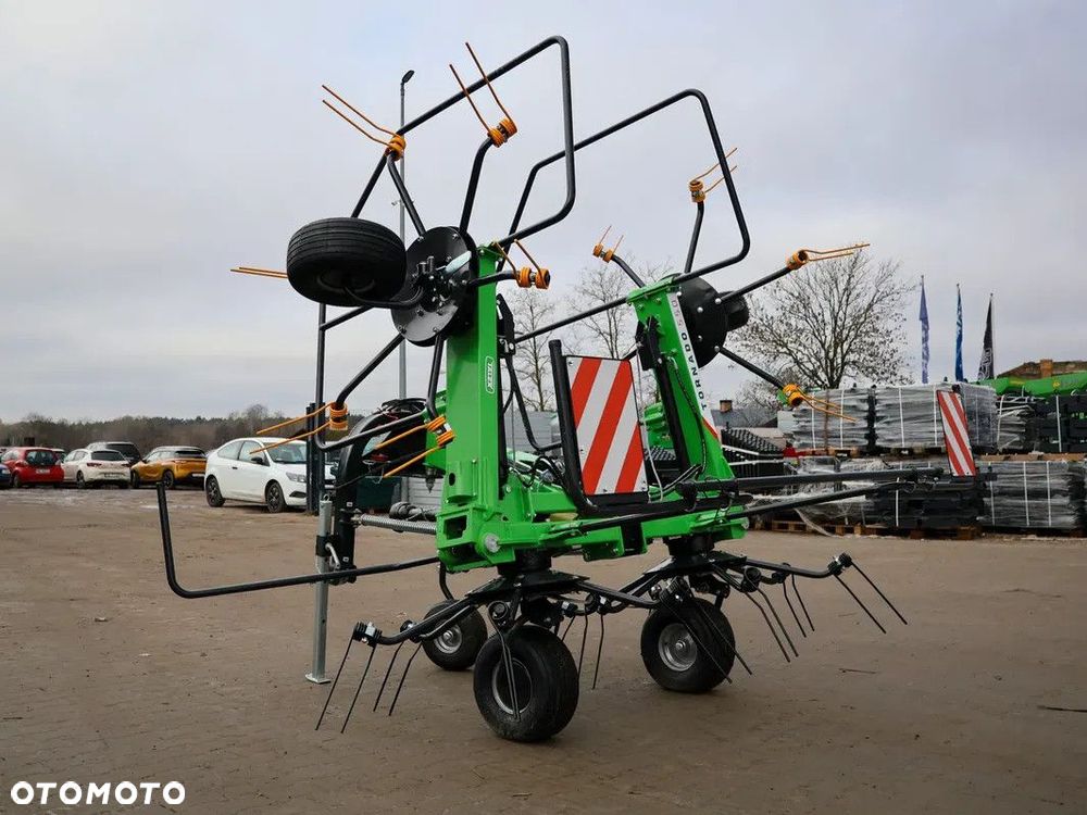 Przetrząsacz karuzelowy Talex TORNADO 550 cm 5,5m - 12