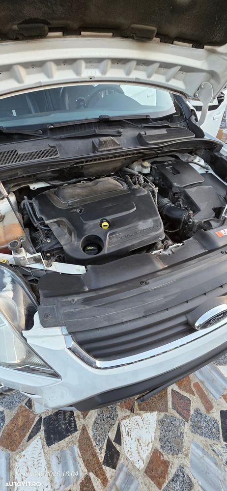 Ford Kuga 2.0 TDCi Trend - 3