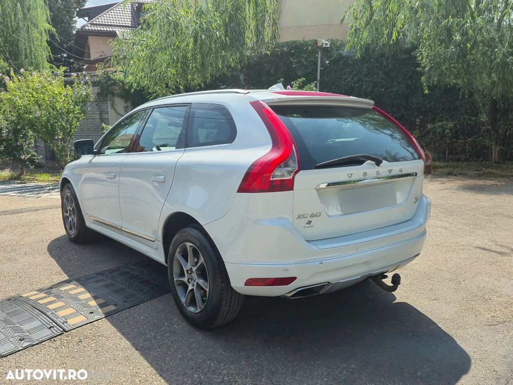 Volvo XC 60 D5AWD Start-Stop Summum - 3