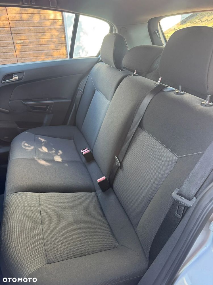 Opel Astra 1.6 - 16