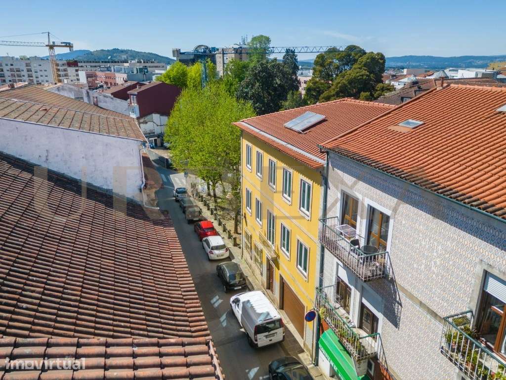 Moradia com Rooftop e Elevador a 100m da Sé de Braga - Mobilada e E... - Grande imagem: 5/51