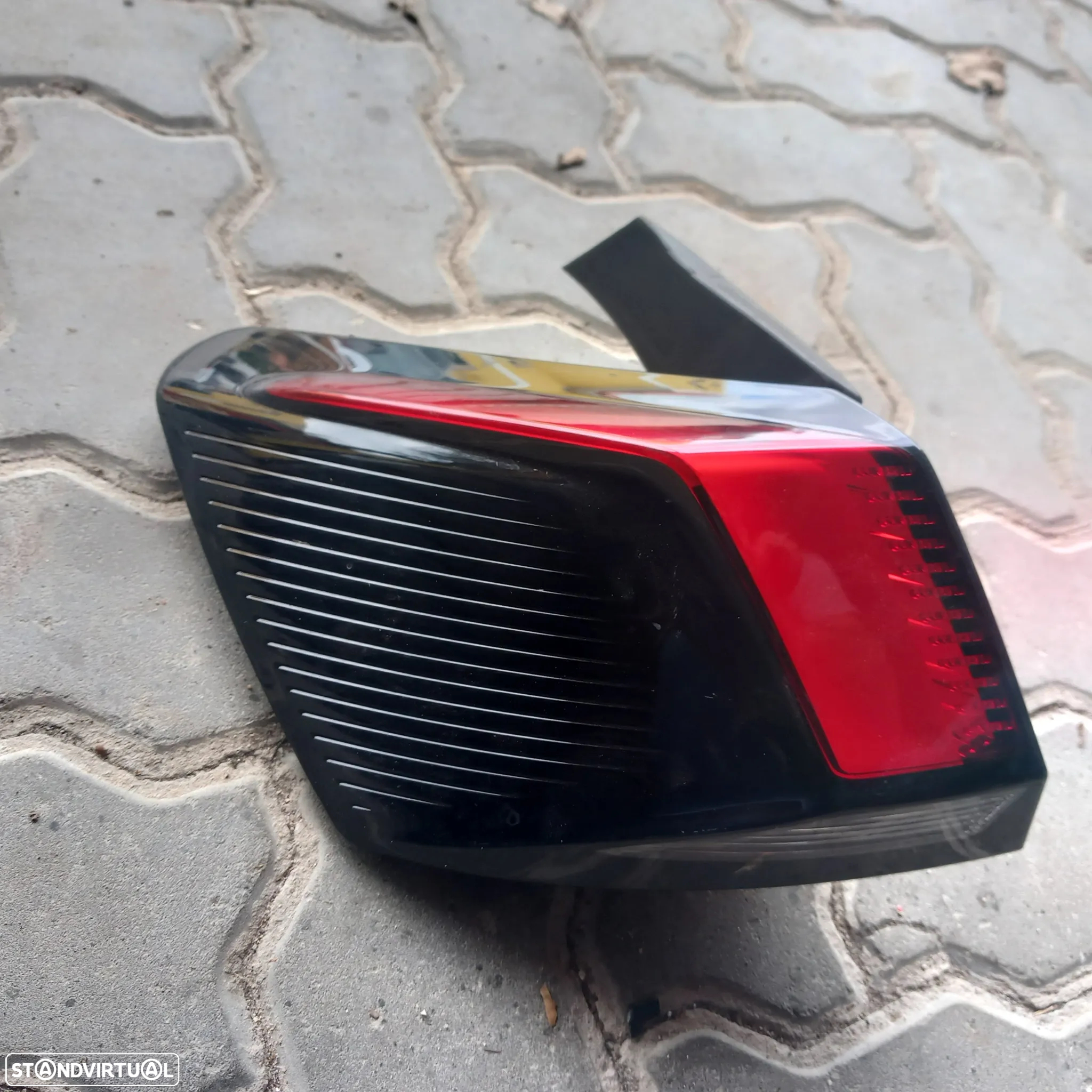Farol esquerdo peugeot 3008 9810477180 - 2