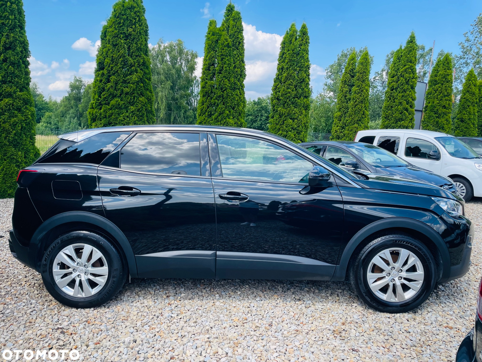 Peugeot 3008 1.2 PureTech Allure S&S - 9