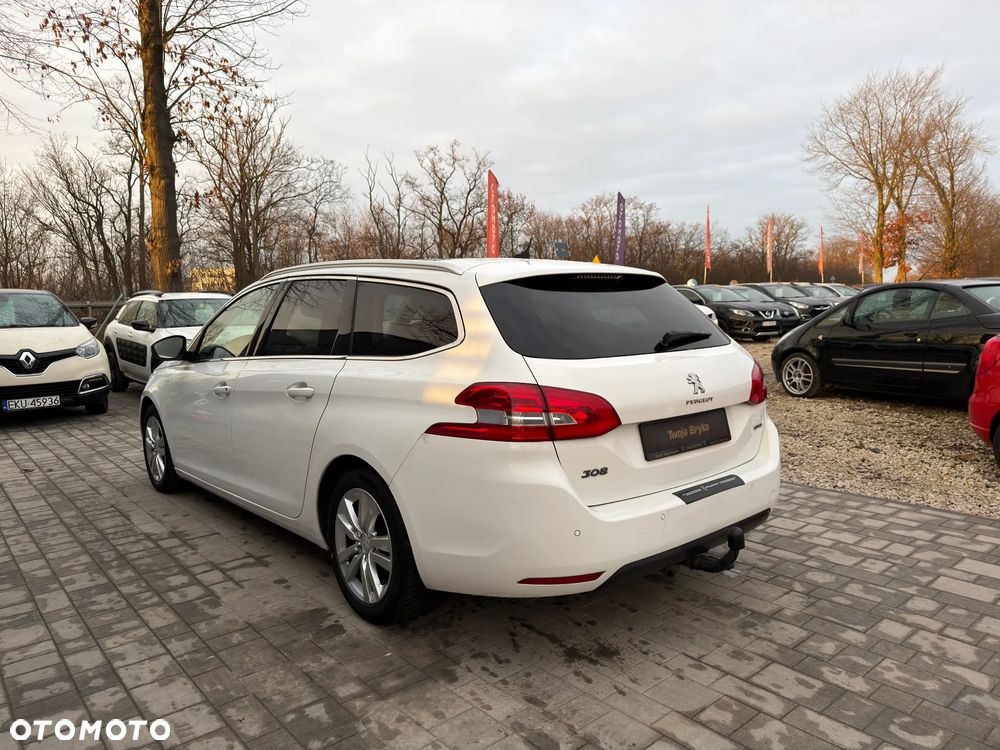 Peugeot 308 1.6 e-HDi Active S&S - 17