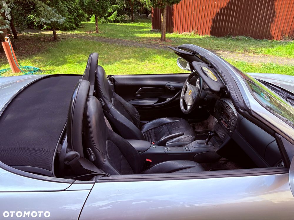 Porsche Boxster - 10