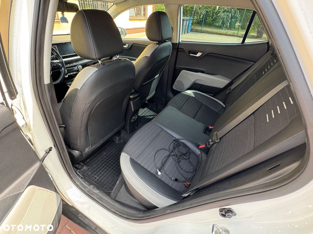 Kia Stonic 1.0 T-GDI L - 11