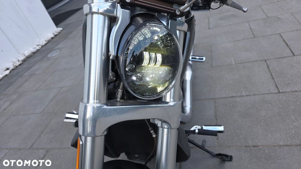 Harley-Davidson V-Rod Muscle - 3