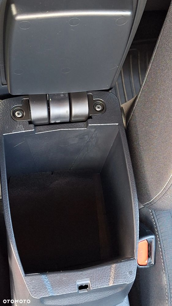 Toyota Corolla 1.6 Prestige MS - 26