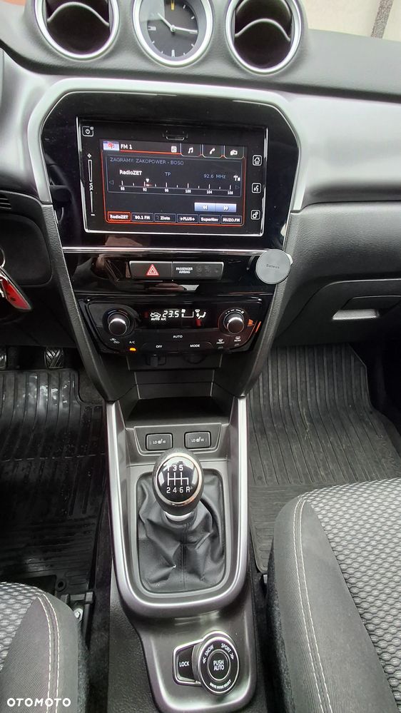 Suzuki Vitara 1.4 Boosterjet Premium 4WD - 11