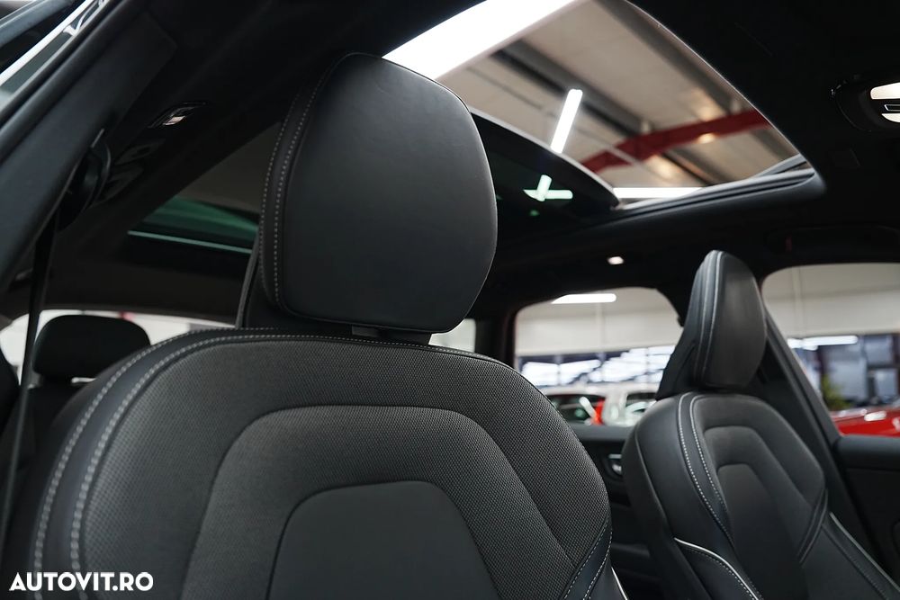 Volvo XC 60 Recharge T6 Twin Engine eAWD R-Design Expression - 14