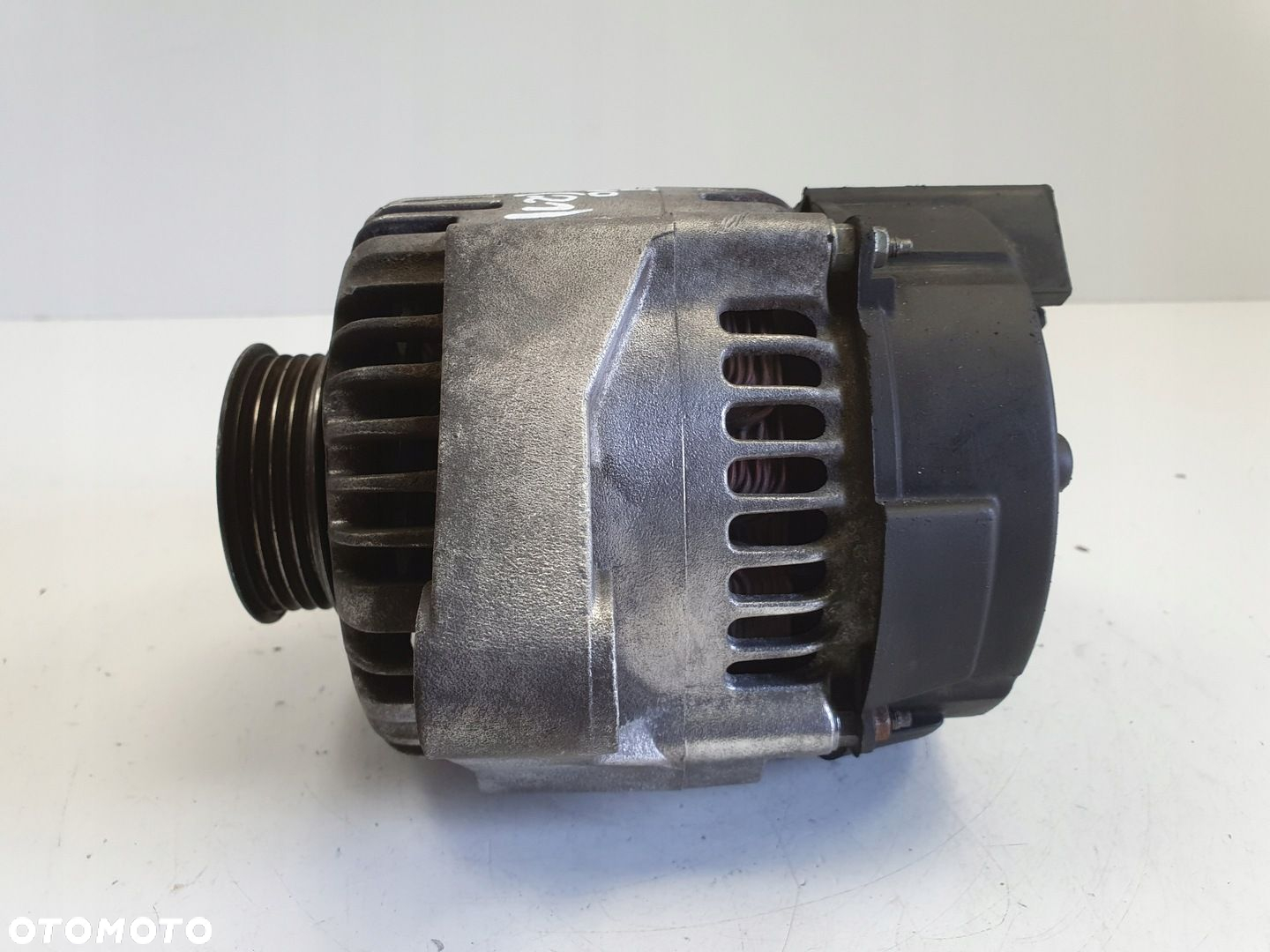 Smart ForTwo 0.7 T turbo ALTERNATOR 63321658 denso 75A - 5