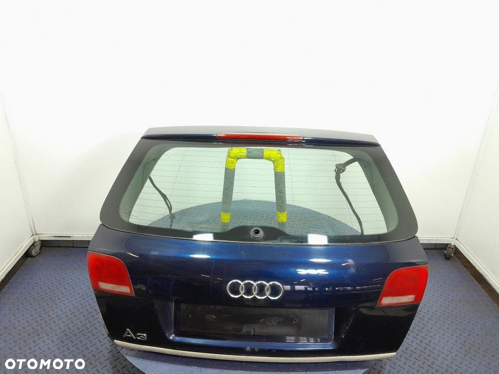 AUDI A3 8P 5D SPORTBACK TYLNA KLAPA BAGAŻNIKA LZ5A - 1