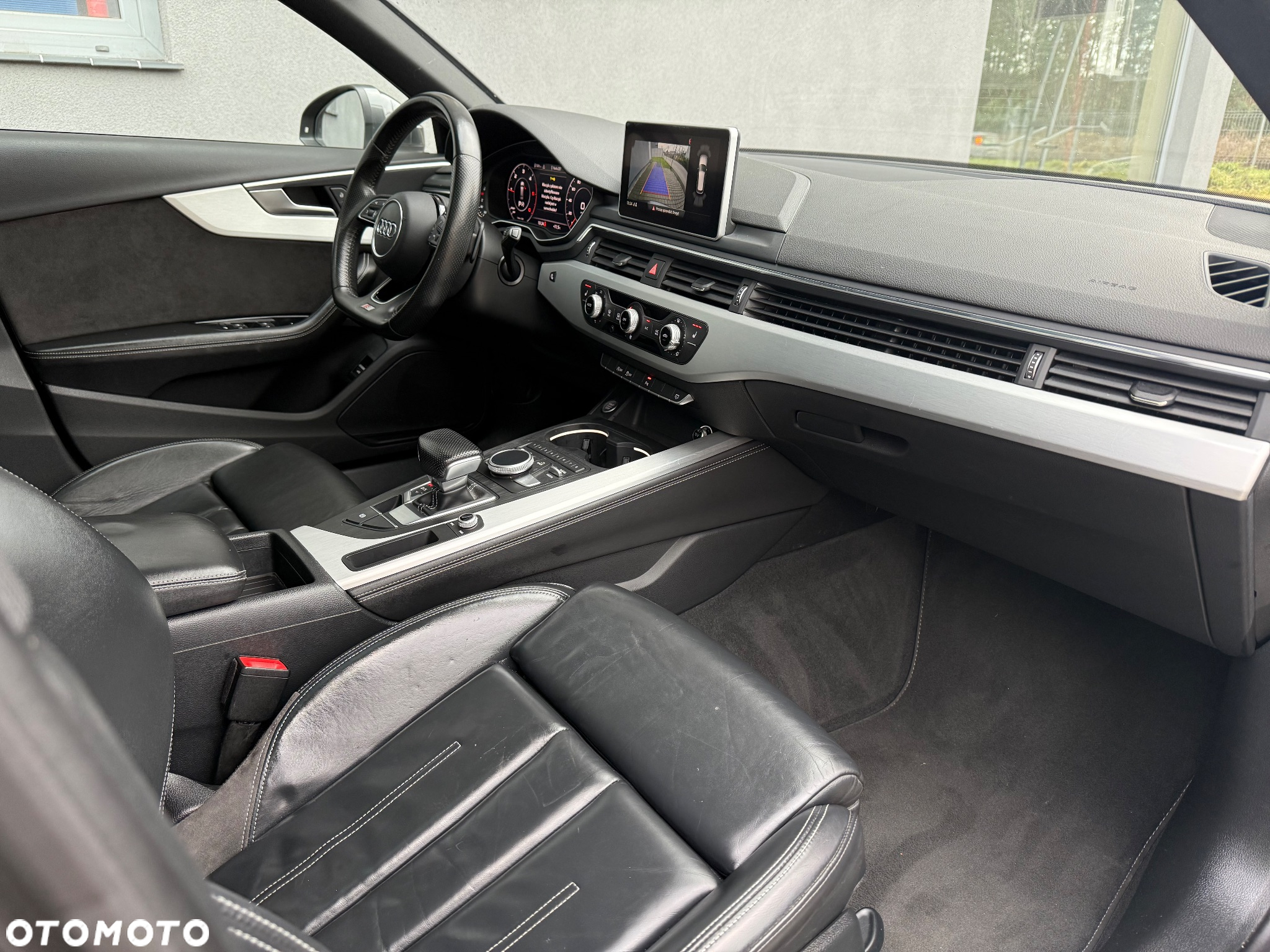 Audi A4 2.0 TDI Design S tronic - 14