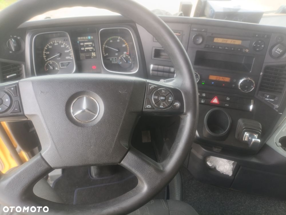 Mercedes-Benz Actros 1845 StreamSpace Low Deck Mega - 8