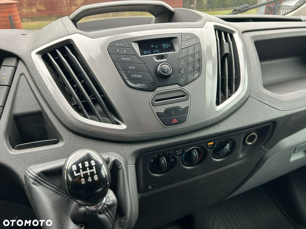 Ford Transit - 17