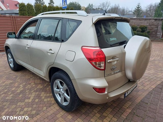 Toyota RAV4 2.0 VVT-i Premium - 7