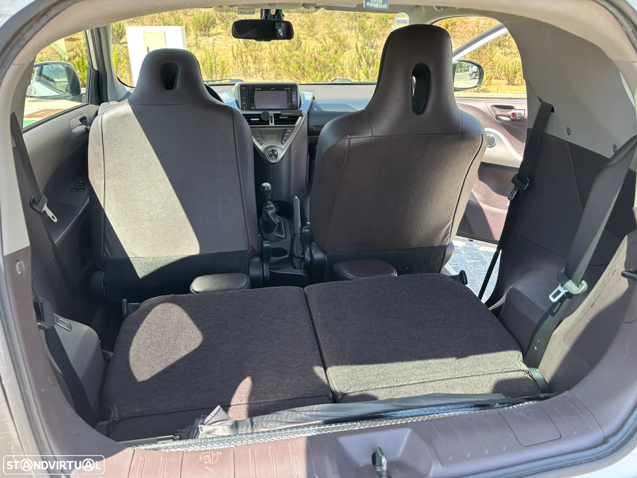 Toyota iQ 1.0 VVT-i 2 EP+NAVI+Bluetooth - 17