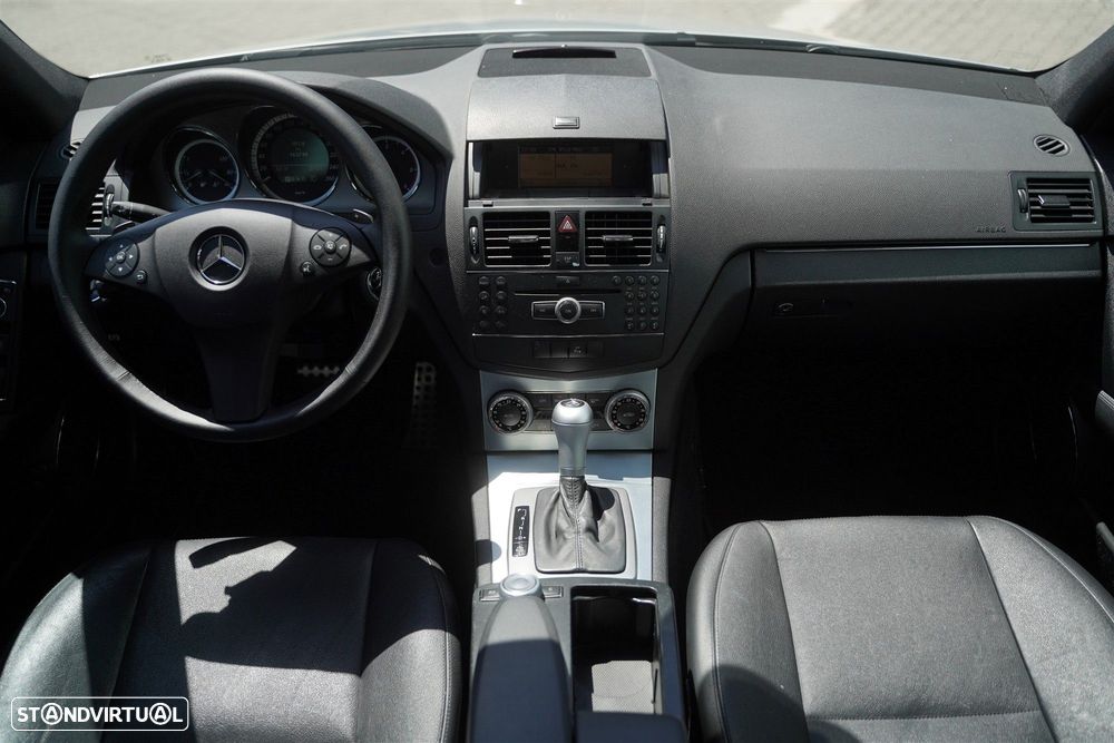 Mercedes-Benz C 320 - 16