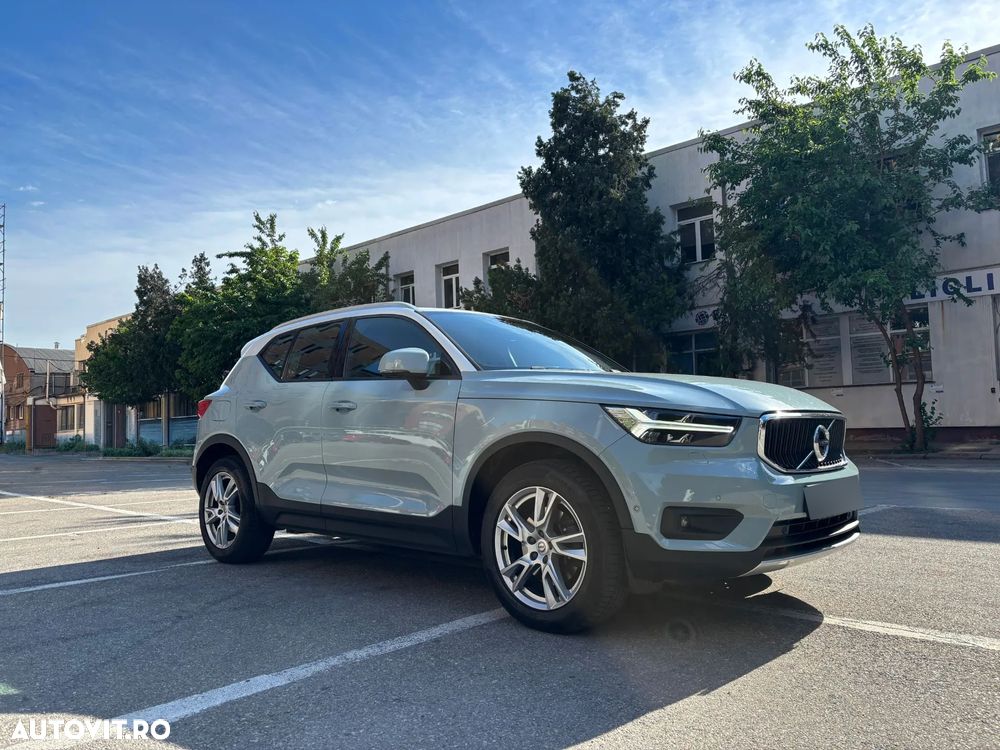 Volvo XC 40 D4 AWD Momentum Pro - 5