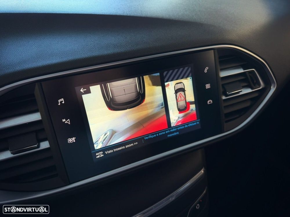Peugeot 308 SW 1.5 BlueHDi Style — fotografia 18