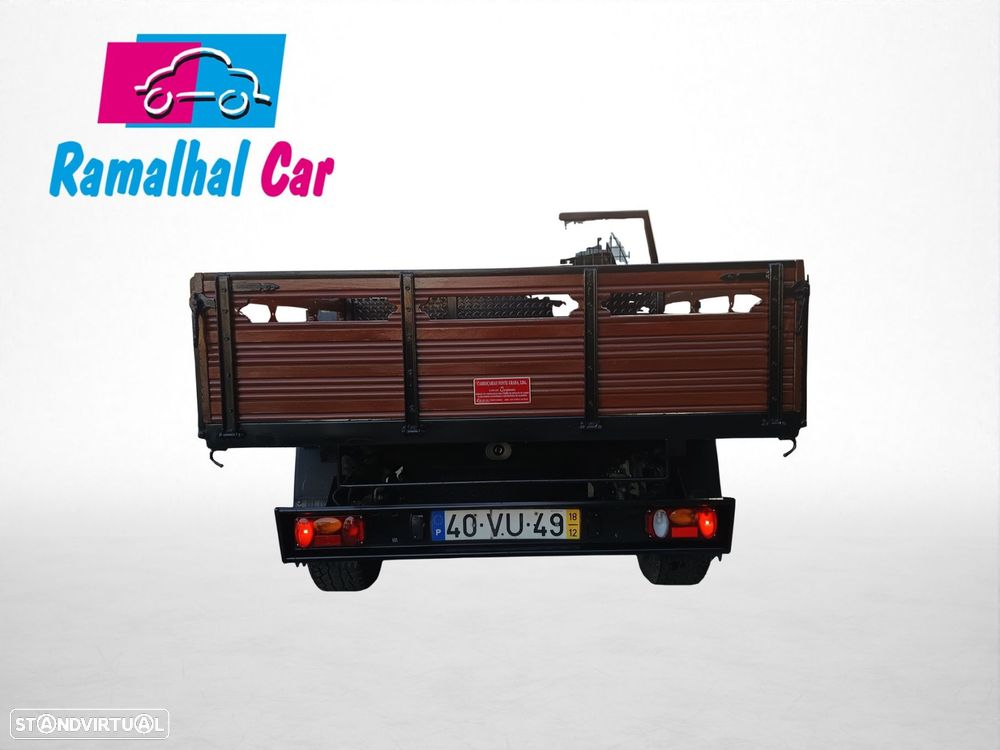 Toyota Hilux - 5
