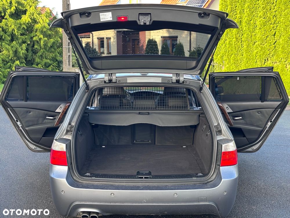 BMW Seria 5 530d Touring - 35