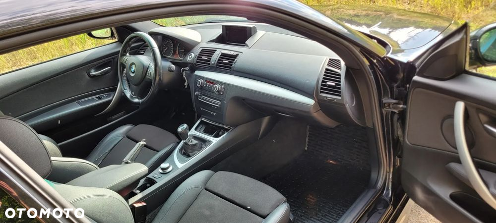 BMW Seria 1 123d DPF Edition Sport - 13
