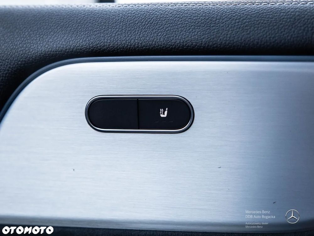 Mercedes-Benz GLA 250e AMG Line - 11