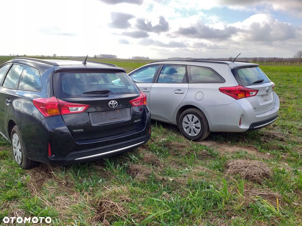 Toyota Auris II kanapa tył oparcie - 1