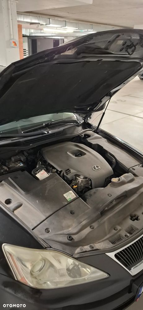 Lexus IS 220 D Prestige - 3