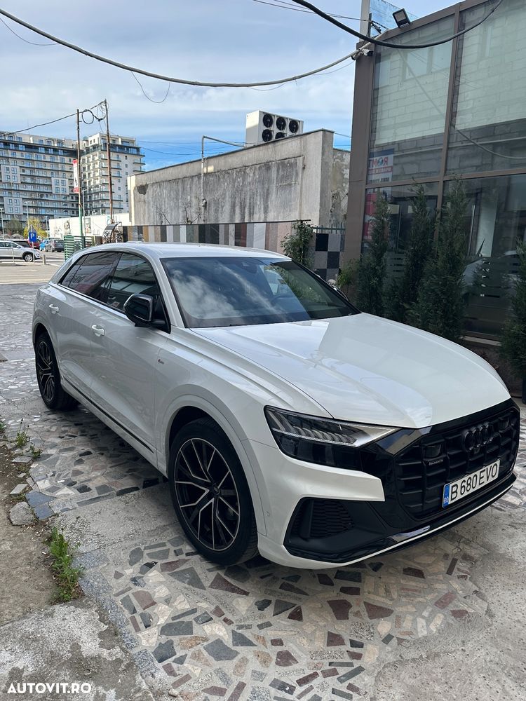 Audi Q8 - 2