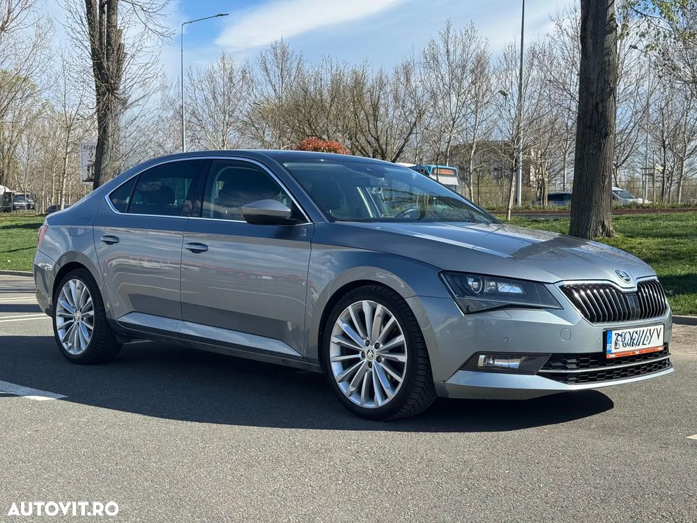 Skoda Superb 2.0 TDI DSG 4X4 Style - 1