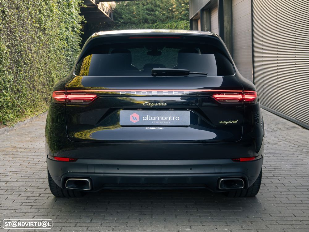 Porsche Cayenne S E-Hybrid - 10