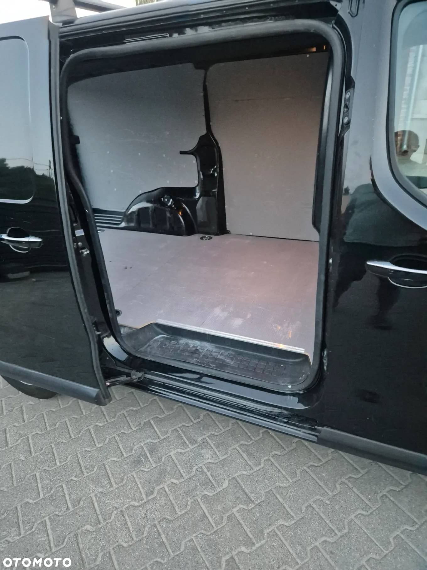 Opel Vivaro - 33