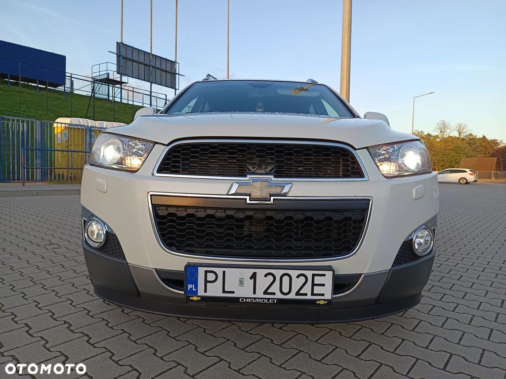Chevrolet Captiva 2.2 D LTZ - 4