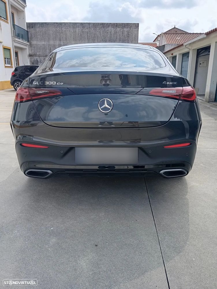 Mercedes-Benz GLC 300 de Coupe 4Matic - 3